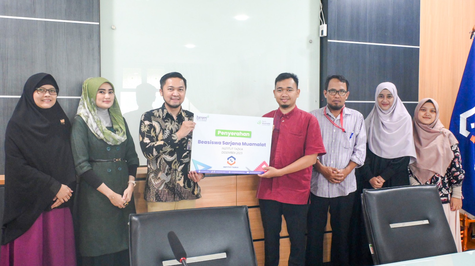 Sukses dan Inspiratif Penyerahan Beasiswa Sarjana Muamalat di Institut Tazkia 2