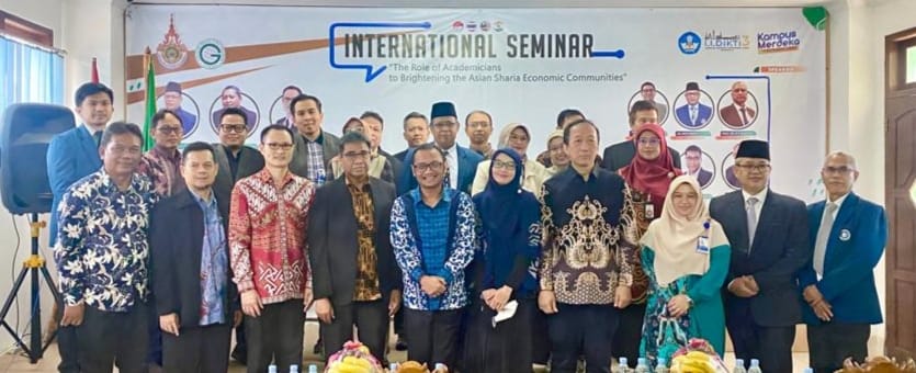 foto bersama tazkia Krungthep